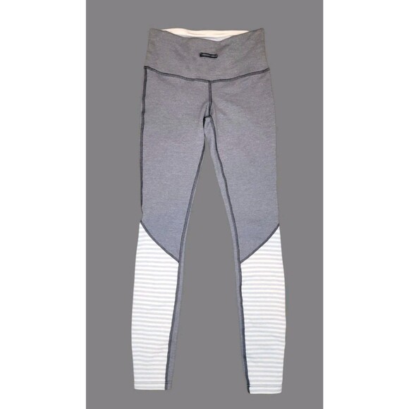 Lululemon Run Runder Under Leggings Size 4 Reversible Womens Gray Black Striped - Picture 1 of 13